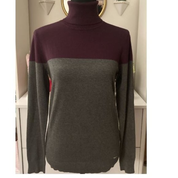 Calvin Klein Turtleneck Sweater - Picture 3 of 5